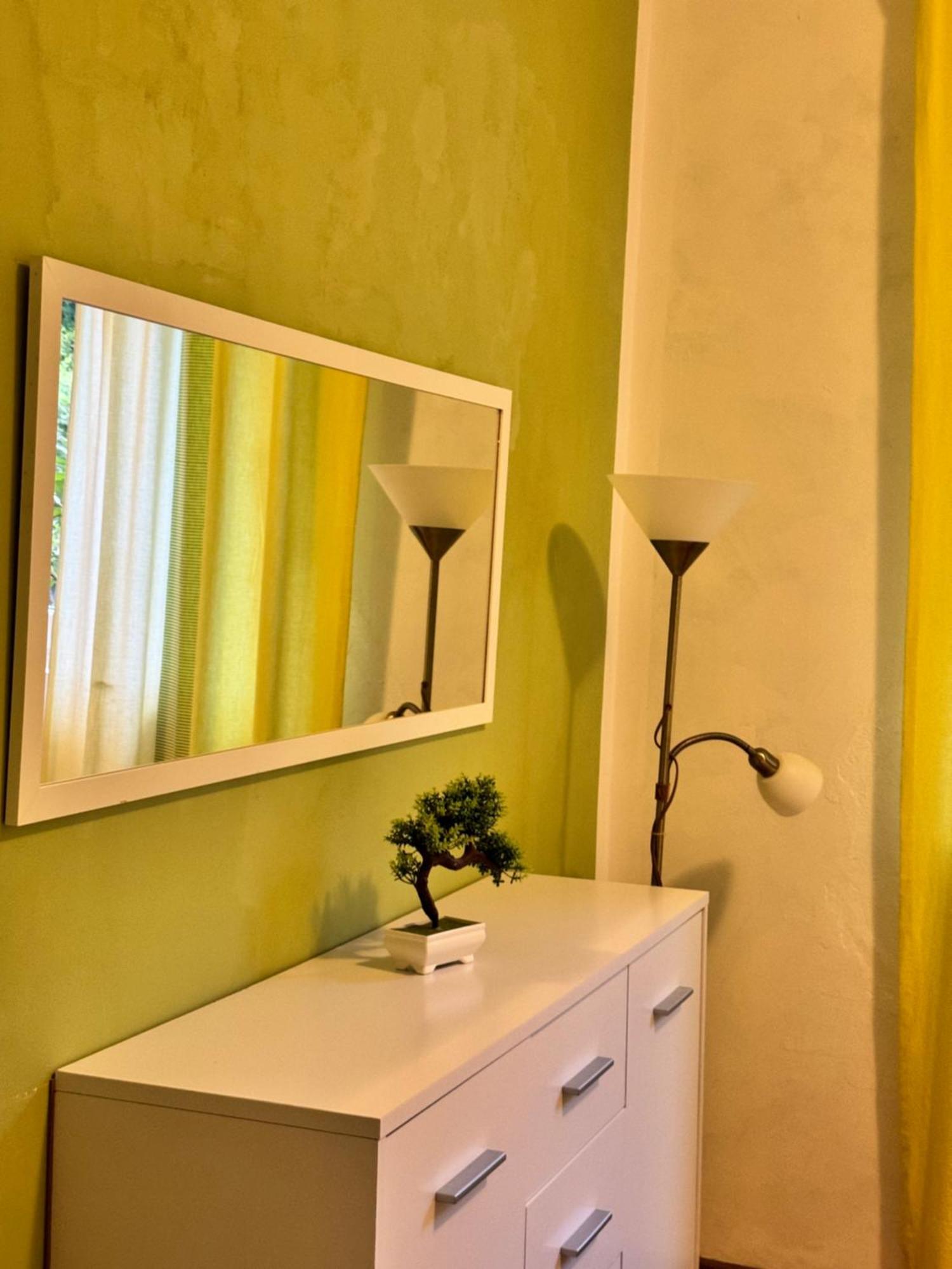 Apartamento Carine Garden Risan Habitación foto