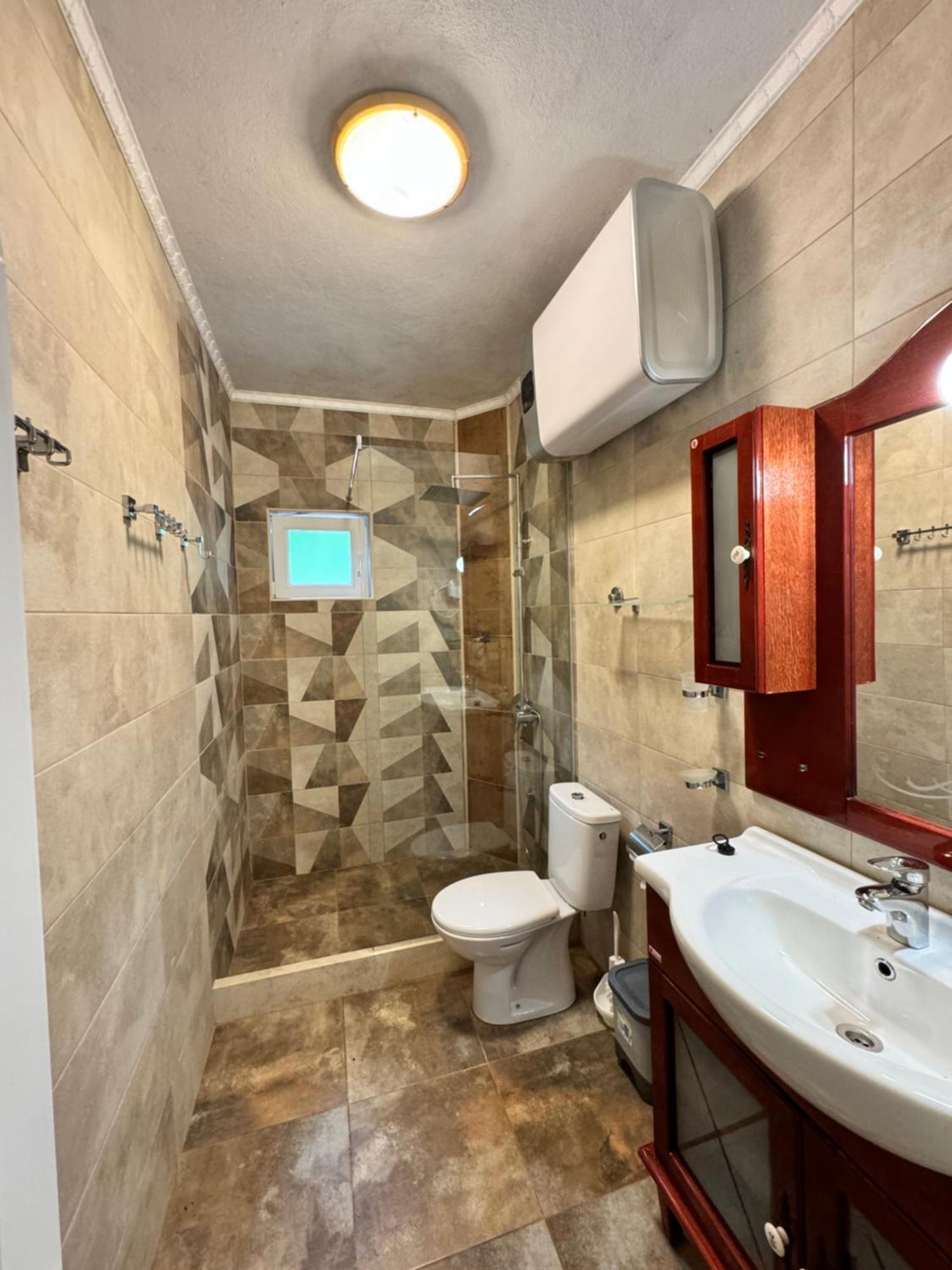 Apartamento Carine Garden Risan Habitación foto