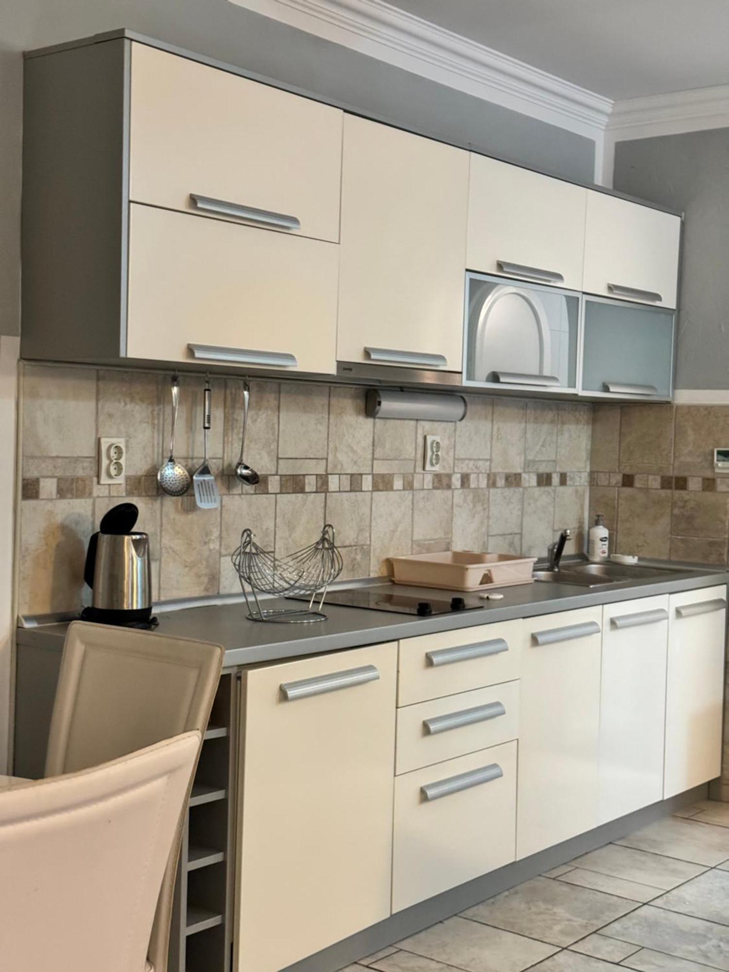 Apartamento Carine Garden Risan Exterior foto